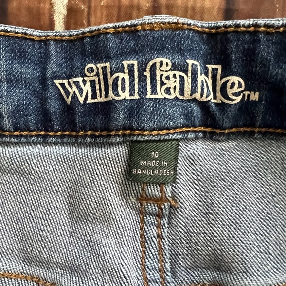 Wild Fable Women Distressed High Rise Mom Jean Shorts Size 10 - Picture 7 of 8